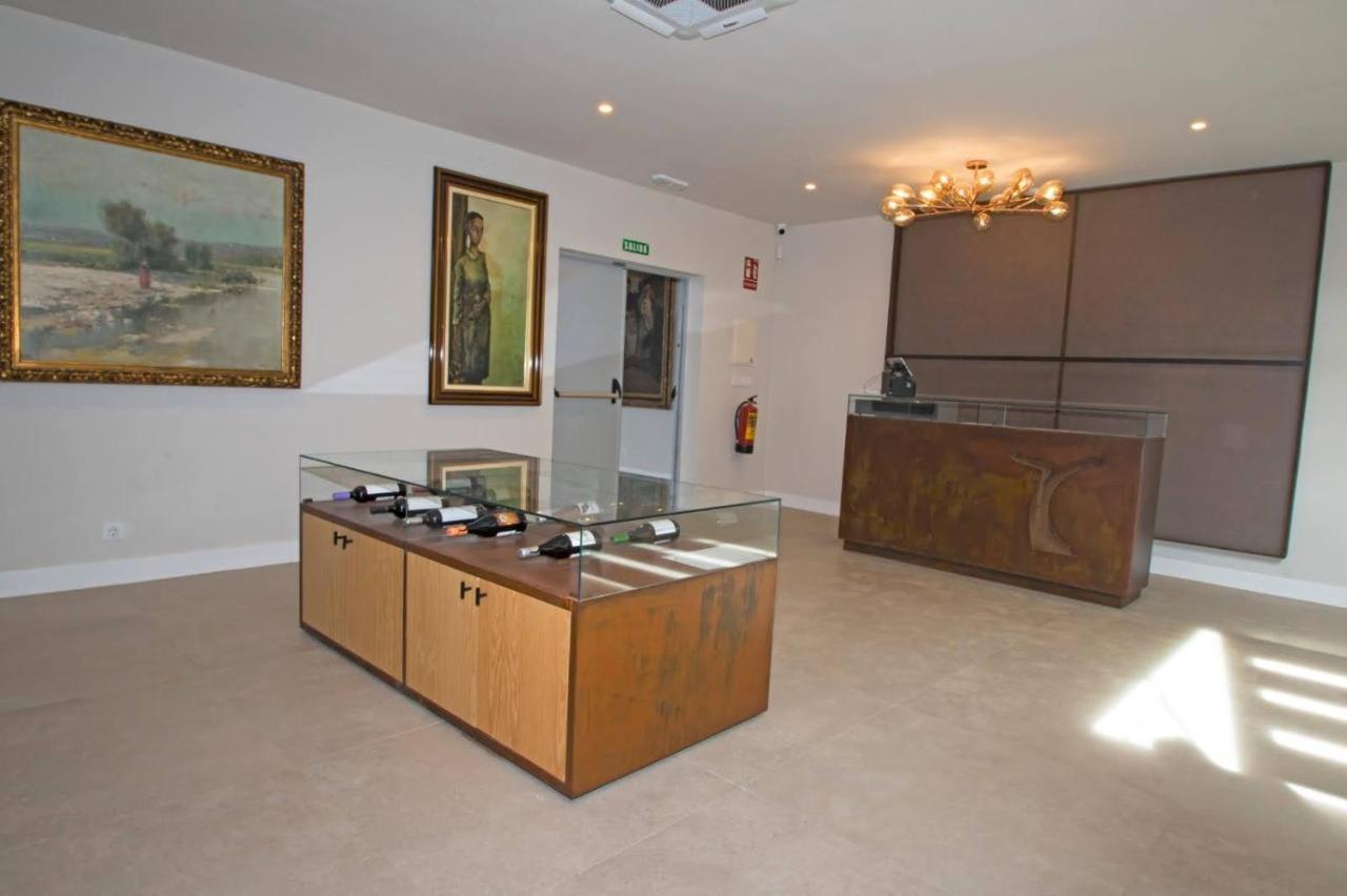 Hotel Tierras De Cebreros Εξωτερικό φωτογραφία