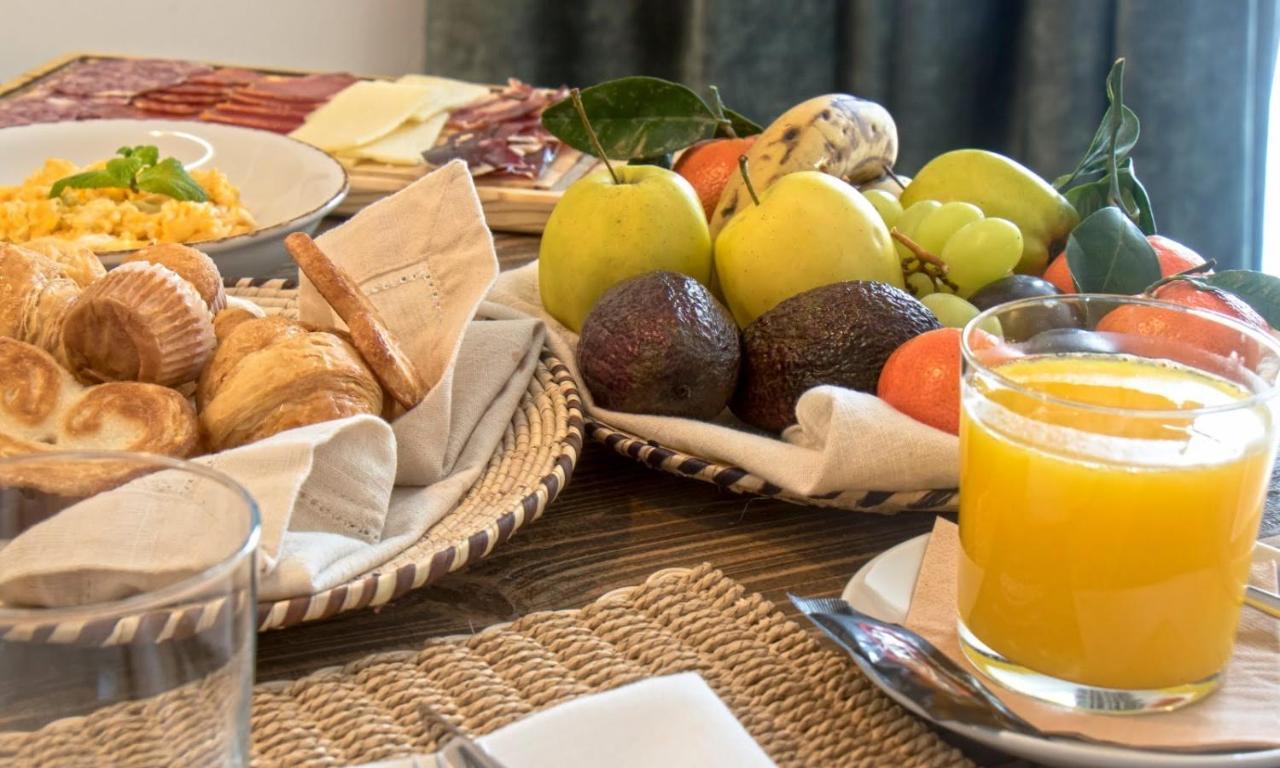 Hotel Tierras De Cebreros Εξωτερικό φωτογραφία