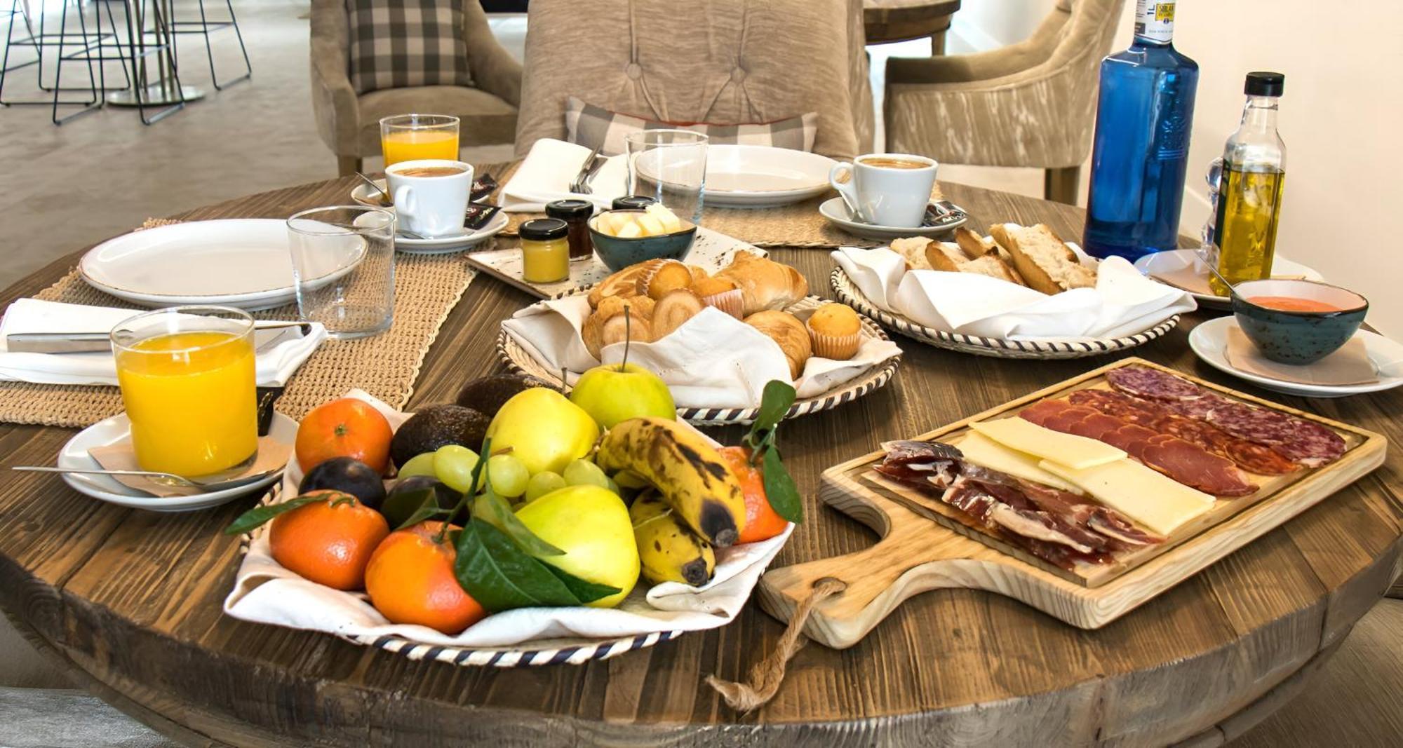 Hotel Tierras De Cebreros Εξωτερικό φωτογραφία